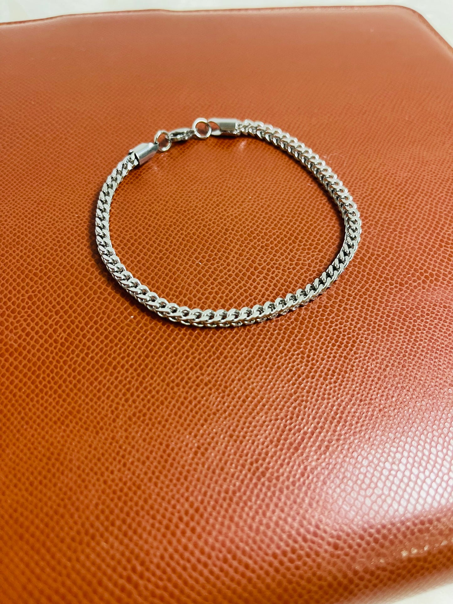 Silver Crub